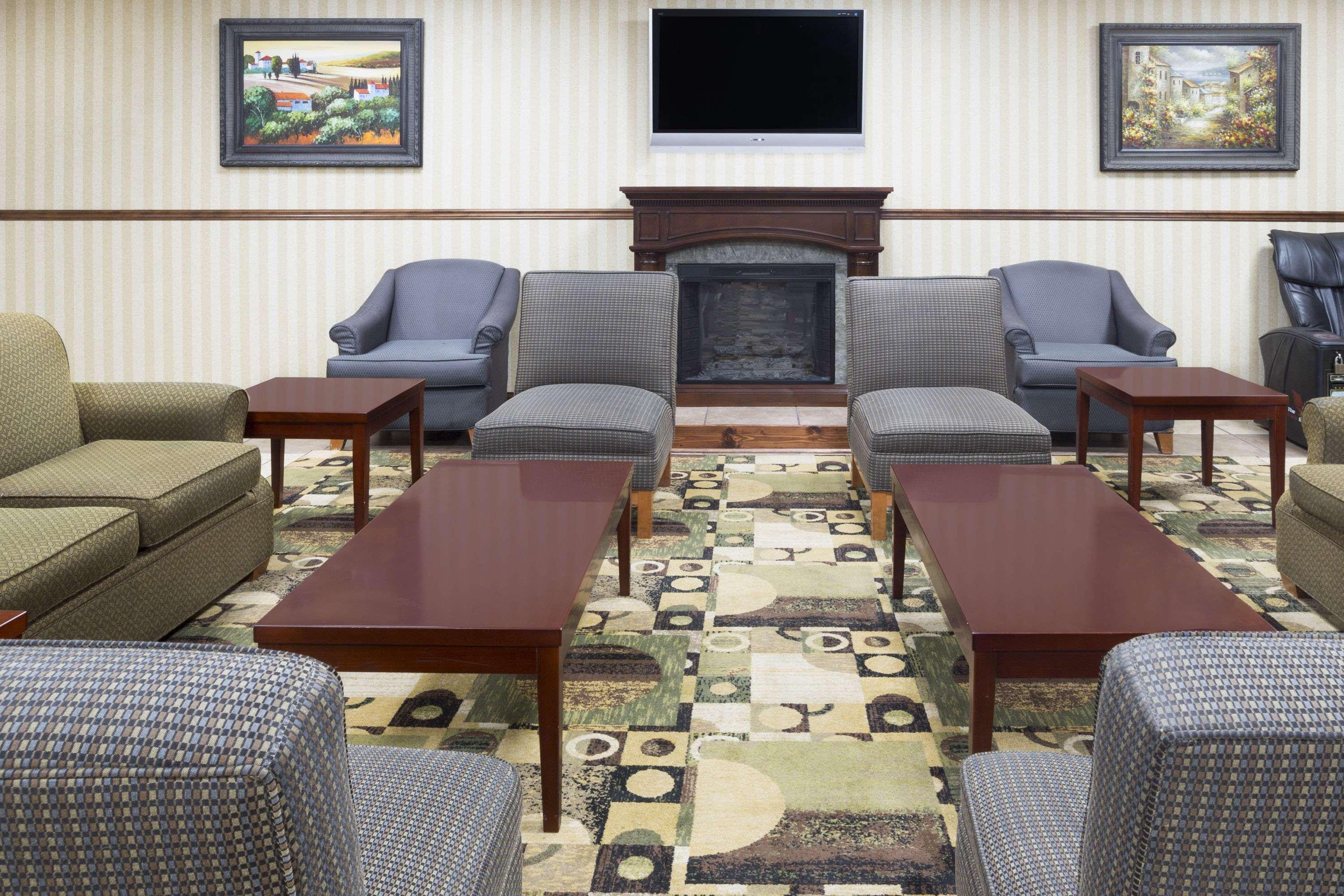 Days Inn By Wyndham Columbus-North Fort Moore Esterno foto